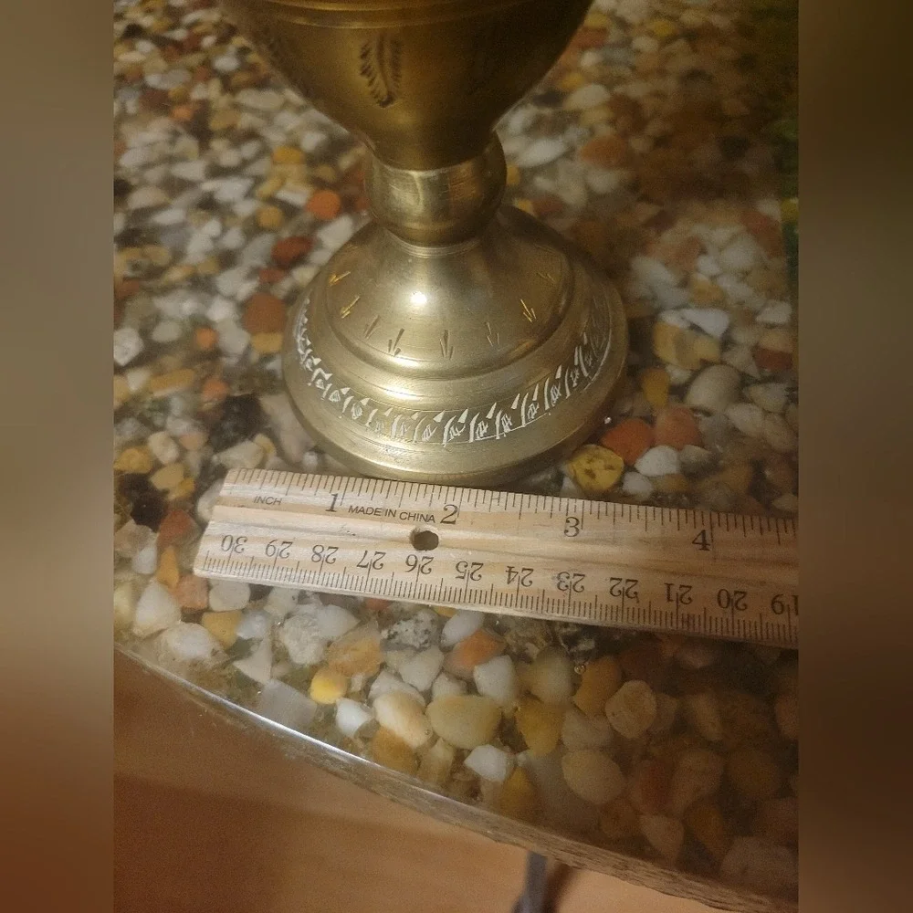 Vintage‎ Brass Vase Leaves red flowers Engraved Etched India MCM 10" 1950's - Picture 2 of 8